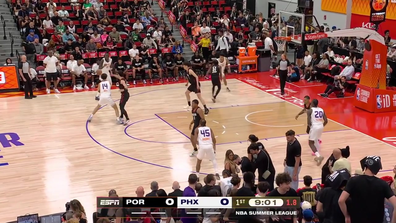 Khaman Maluach misses the 3-pointer over Yang Hansen Koa Peat grabs the offensive board and quickly lobs it to Maluach for the dunk