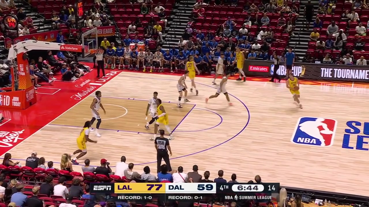 Arthur Kaluma hits his 5th triple to give him 31 points