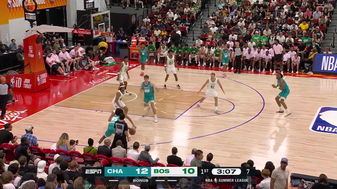 Dillon Mitchell reads the pass intercepts it and finishes with a thunderous dunk at the other end