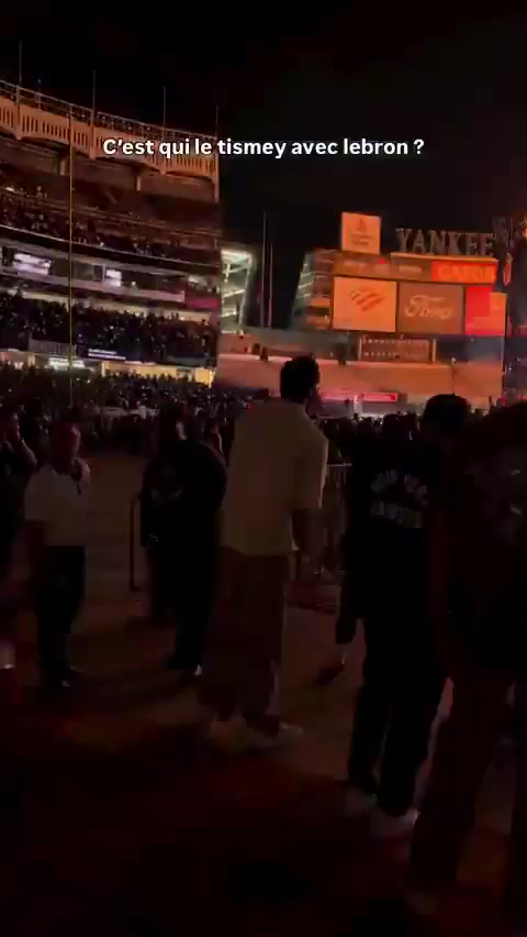 Lebron James spotted hanging out with Jayson Tatum at Jay-Z's concert last night