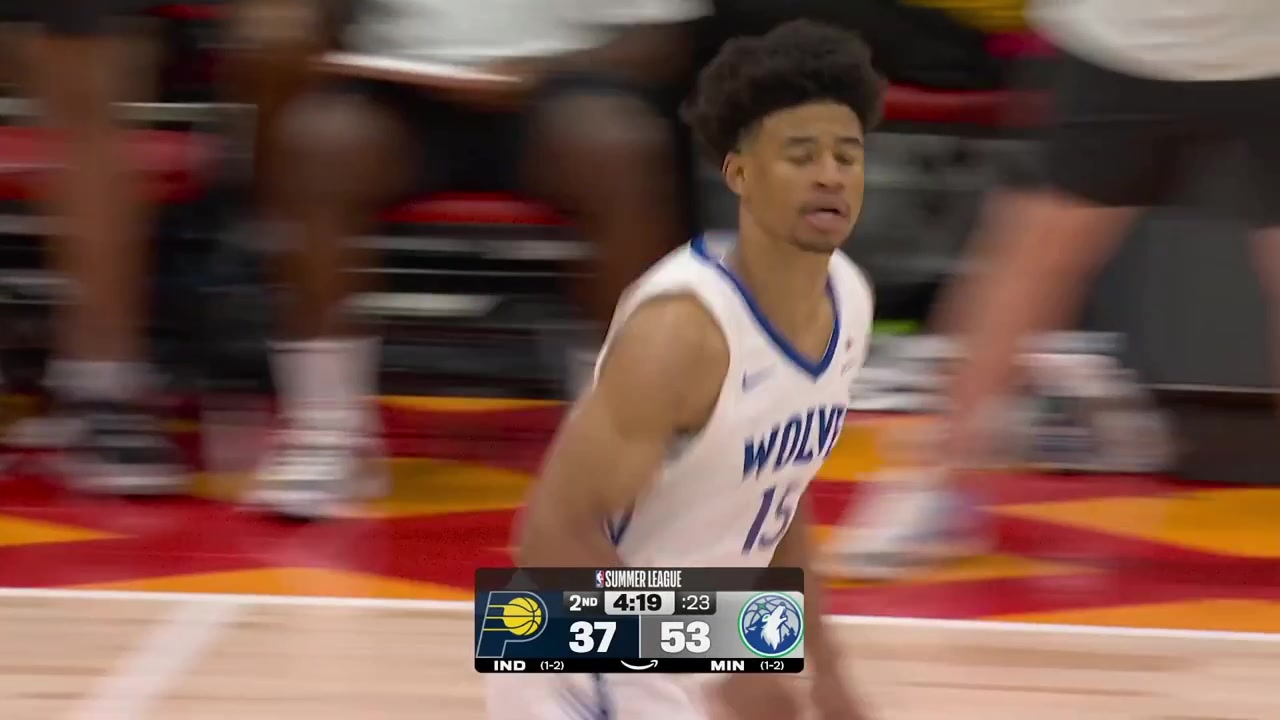Yuki Kawamura with a nice bounce pass to Jalen Slawson for the dunk and later on passes to Taevion Kinsey for the And-1 finishHe almost forces a backcourt violation and after it finds Cameron Hildreth for a 3-pointer3 Assists for Yuki