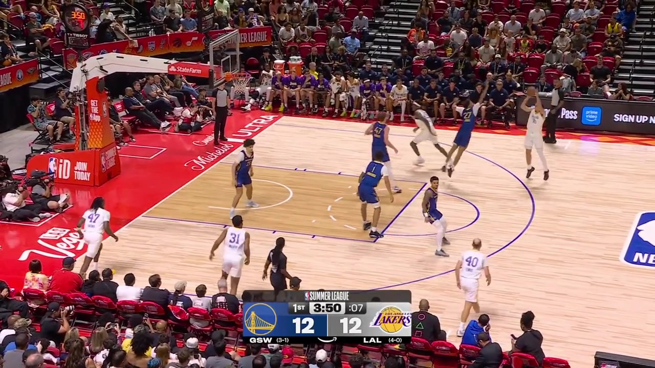Yaxel Lendeborg with the rebound the assist to Olbrich and then catches a high pass over Cameron Carr and Jon Elmore goes between them and dunks it