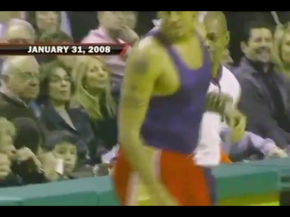 Donyell Marshall checks in with no jersey LeBron and Big Z laugh it up