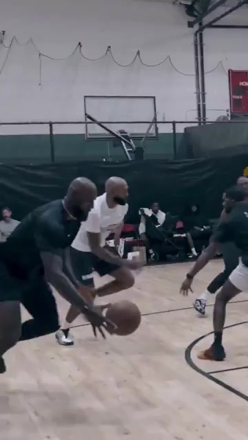 Tyrese Maxey Working Out With New 76ers Teammates LeBron James and Jaylen Brown