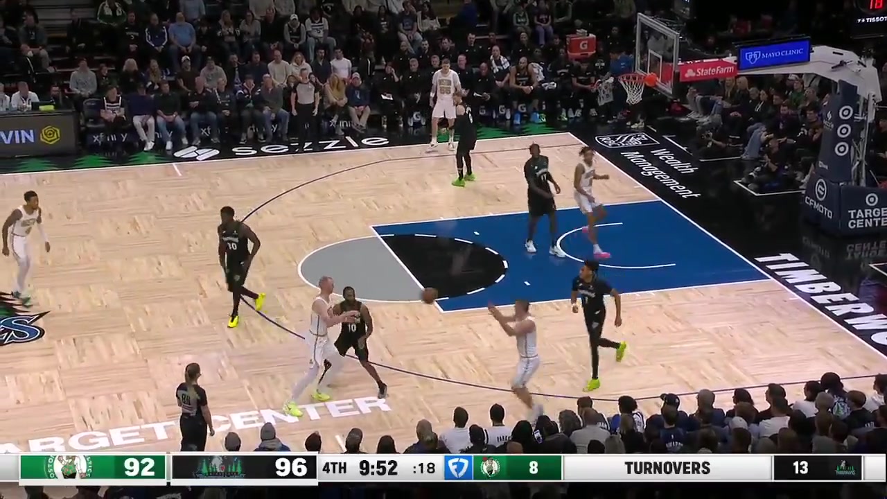 Mike Conley very politely fouls Anfernee Simons