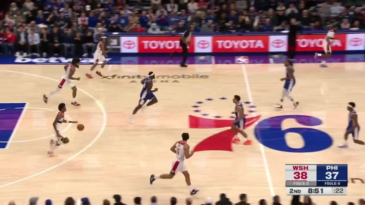 Tre Johnson hits the deep 3 which forces the Sixers to take a timeout as the Wizards are on a 13-0 run