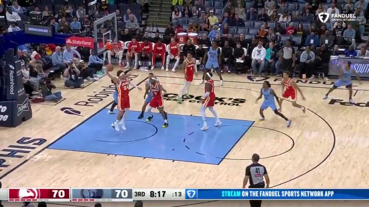 Ja gets the BIG block on Dyson Daniels