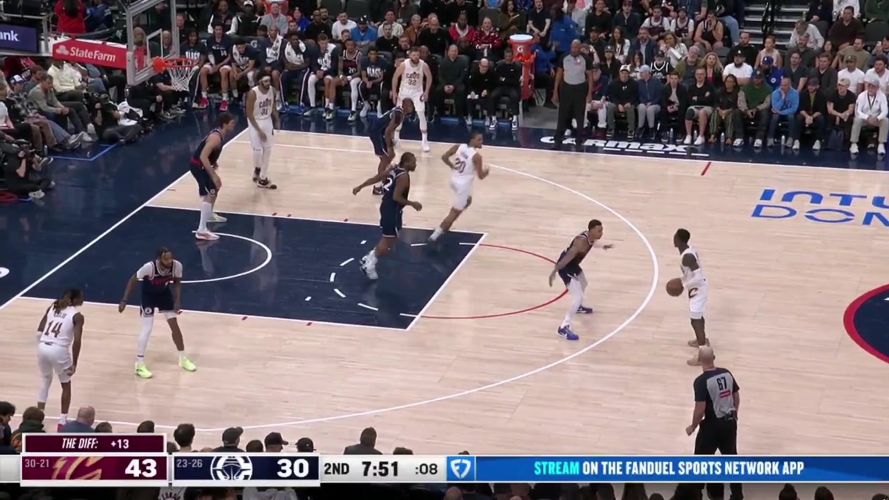 Schroder pokes the ball from Kawhi and casually dishes to Keon Ellis for the long jumper and his first points as a Cav