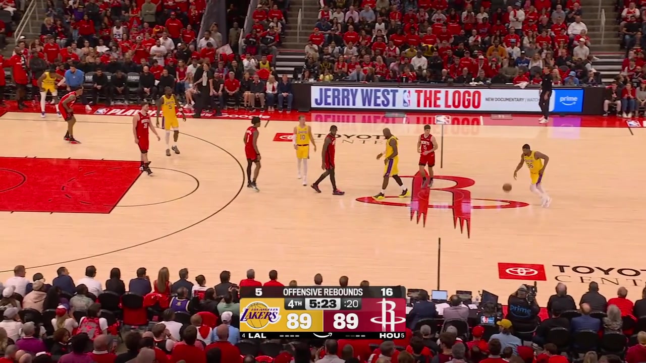 Marcus Smart picks Reed Sheppard for an easy 1v1 bucket