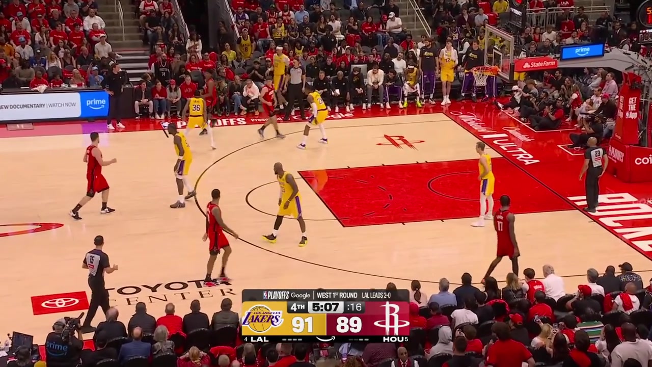 Reed Sheppard with the 3-pointer to give the Rockets the lead with 459 minutes remaining in regulation with a replay This is the Rockets' first lead since the 1st quarter