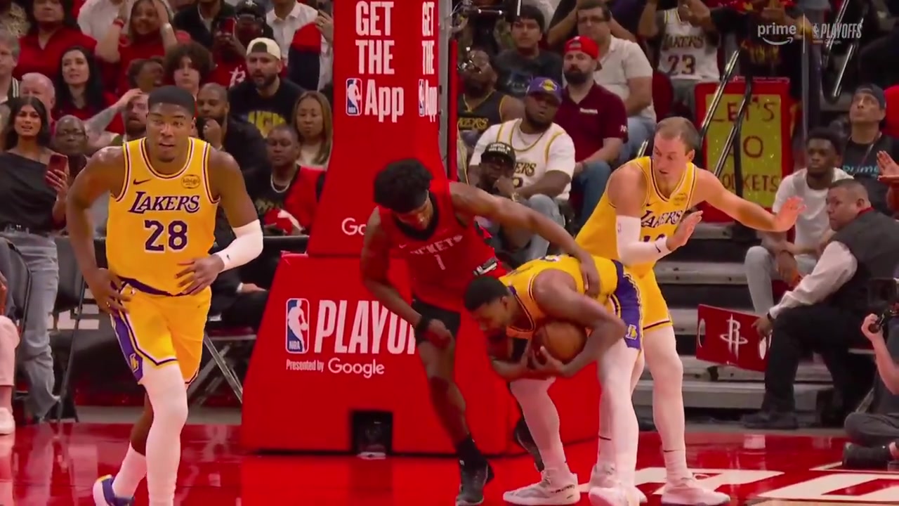 All-time flop in Lakers-Rockets game