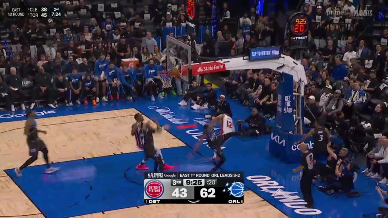 Jamal Cain has an awkward fall and somehow gets up afterwards