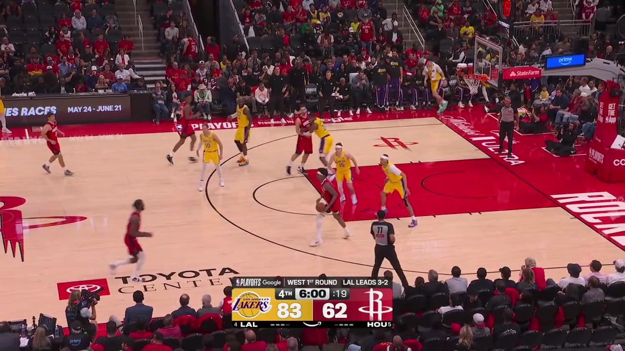 Amen Thompson pulls Austin Reaves' right arm and sends him to the floor no foul call and Reaves was subbed out shortly after with a replay