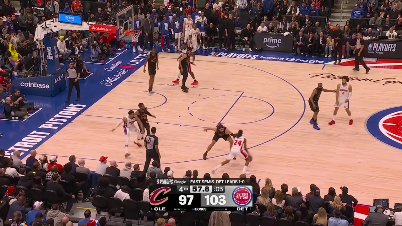 Ausar Thompson hits a big 3-pointer to beat the shot clock but it was waived off as he released the ball too late upon review