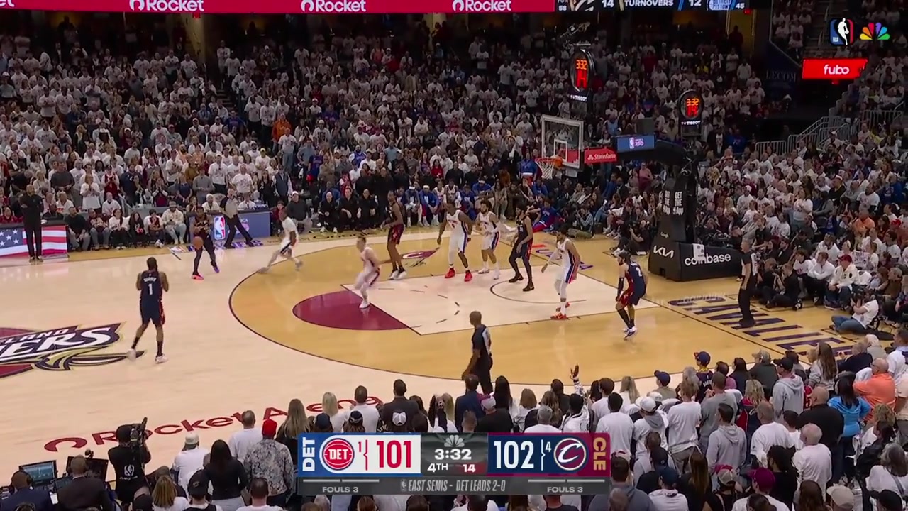Jarrett Allen with the putback dunk and Duncan Robinson hits the clutch 3 to tie the game