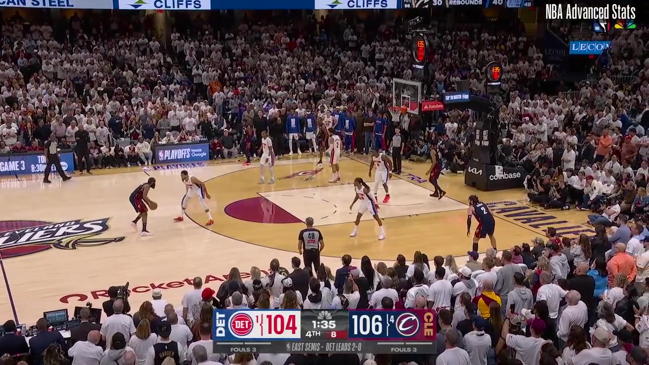 James Harden delivers 3 straight isolation buckets in the clutch