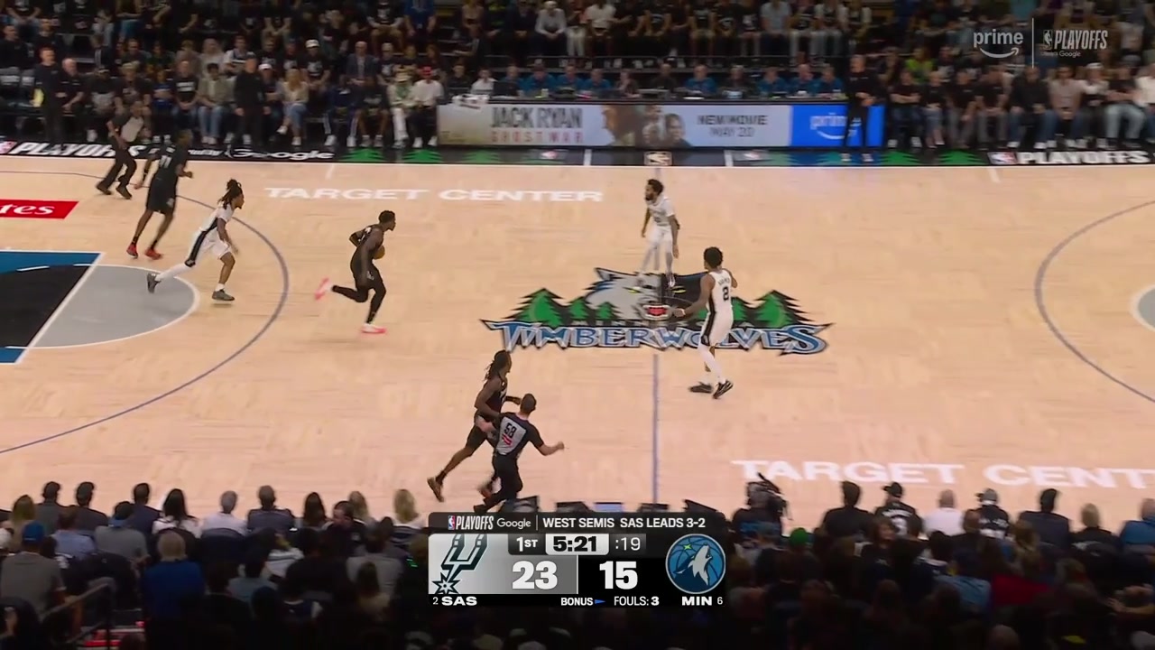 Champegnie steals the ball from Ant leading to a Wemby oop