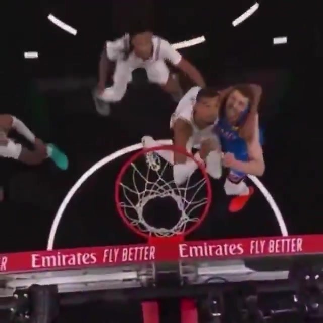 Victor Wembanyama draws the foul on Isaiah Hartenstein