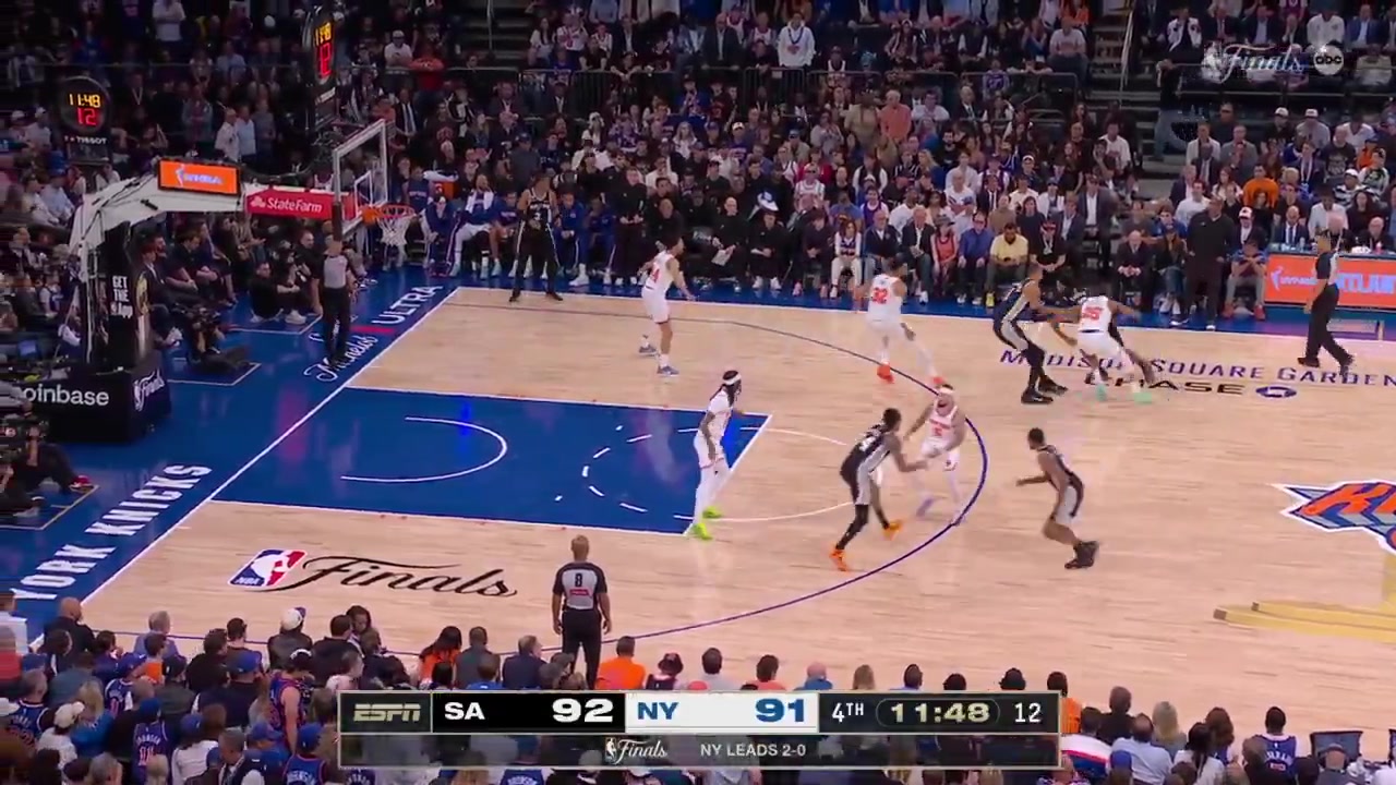 All the possessions in the 4th quarter - New York Knicks vs San Antonio Spurs - Game 3 - 2026 NBA Finals - 6826