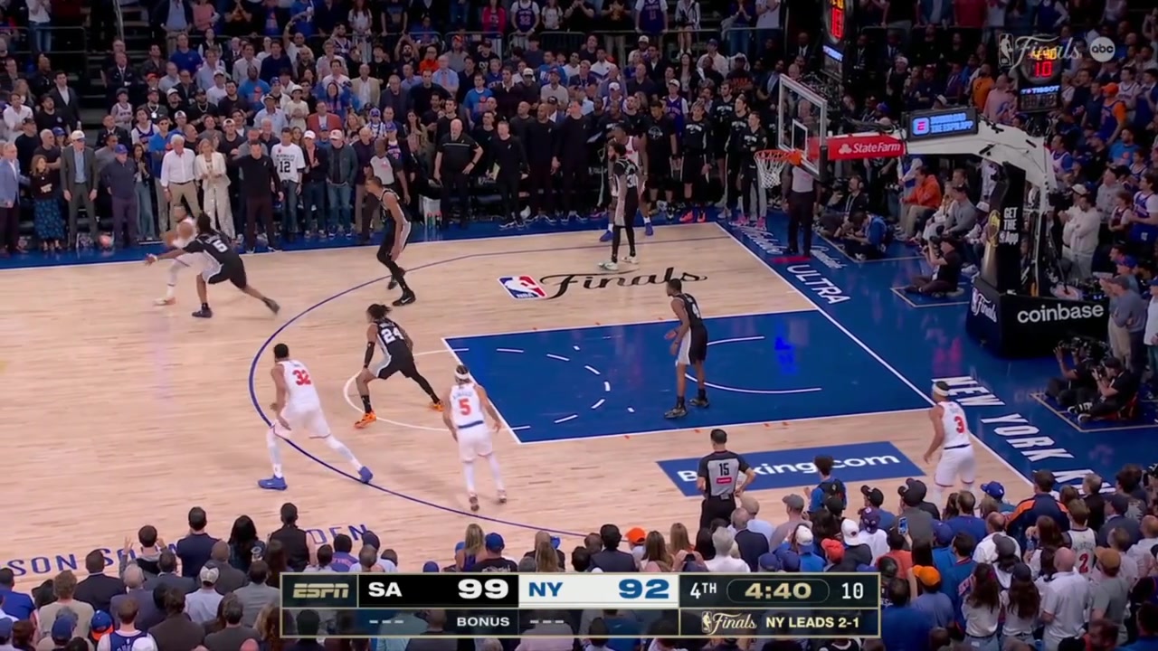 OG Anunoby delivers a corner 3 over Wemby to cut the lead to 4