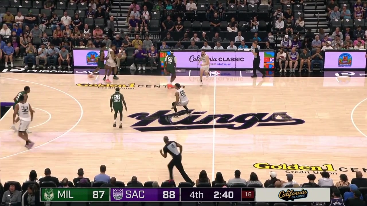 Dylan Cardwell with the clutch putback dunk