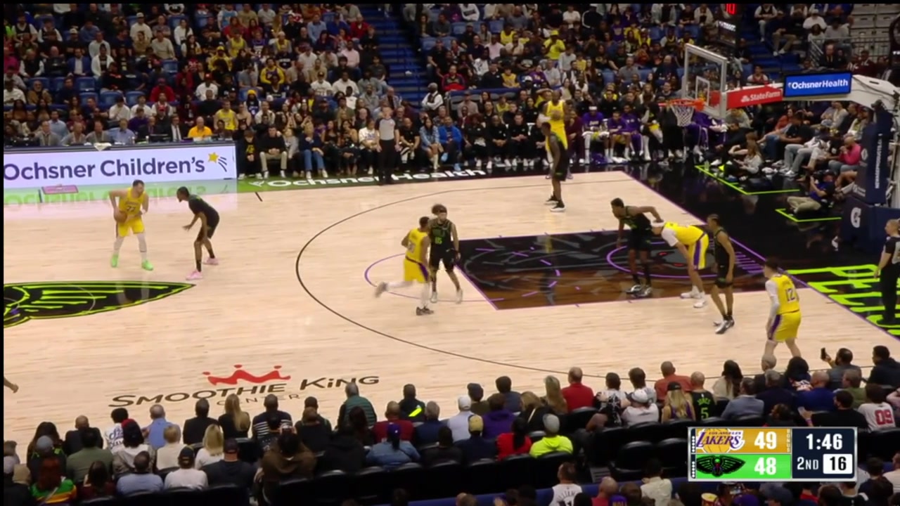 Luka throws a pinpoint lob and Lebron gets up there to finish it Zion answers with the quick lay-up on the other end