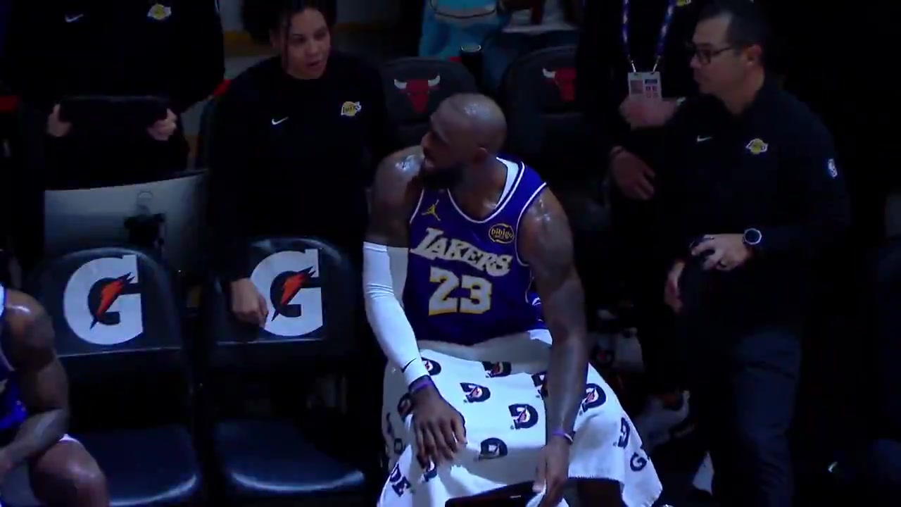 LeBron James was demanding the ball during the Lakers' last timeout saying Give me the ball
