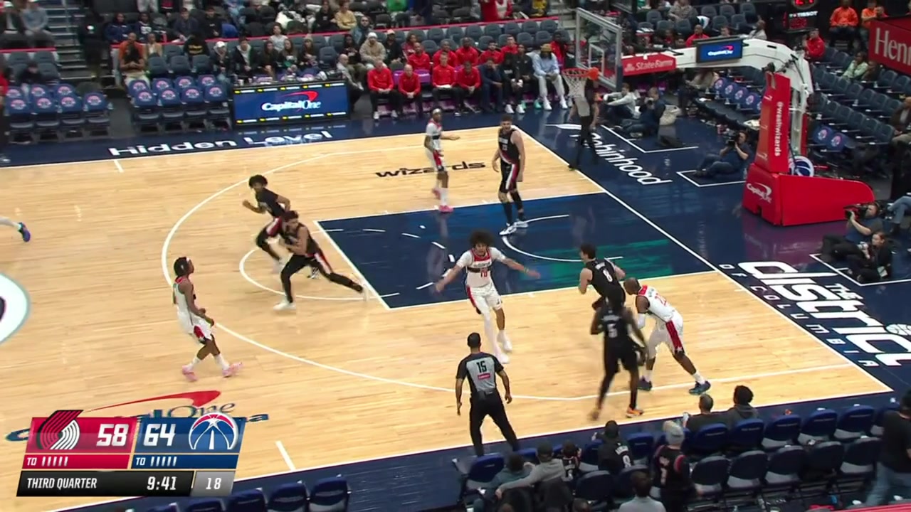 Jrue Holiday gets his 1500th career steal and Deni Avdija finds Toumani Camara for the corner 3 with replays