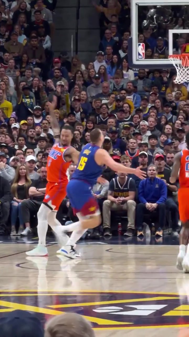 Jokic locks Jaylin Williams' arm and refuses to let go all the way to half-court