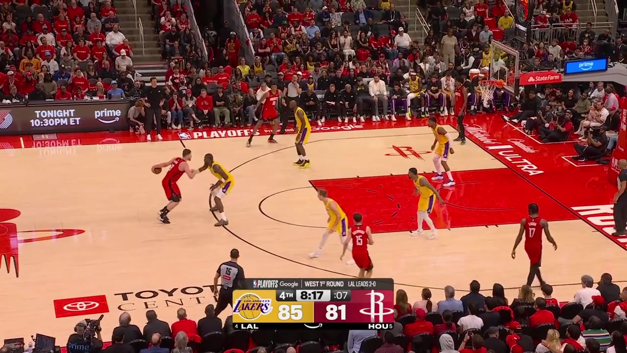 Alperen Sengun hits the turnaround jumper over Deandre Ayton to beat the shot clock