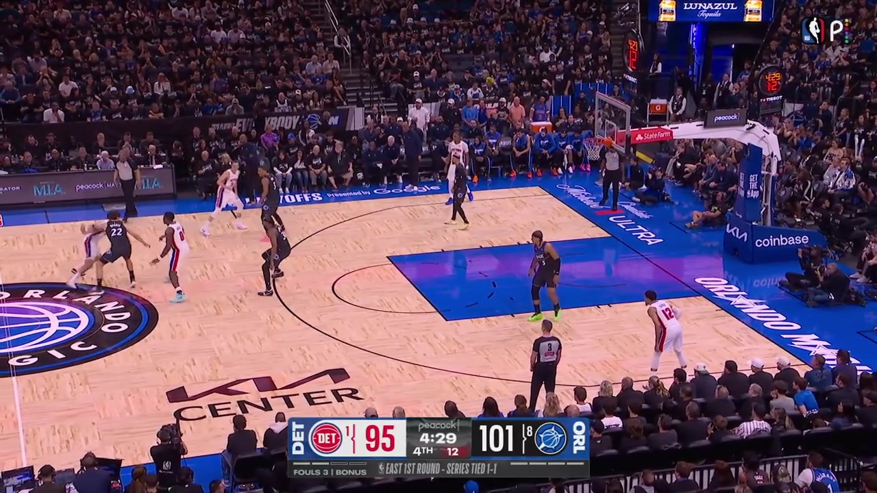 Cade Cunningham with the clutch lefty layup And-1 to cut the Magic lead down to 3 with replays