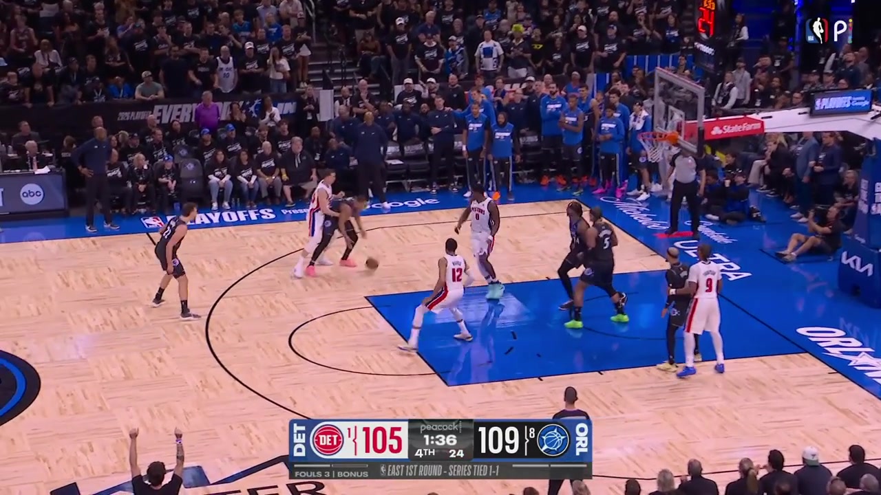 Desmond Bane holds his left hamstring and is subbed out in crunch time Wendell Carter Jr grabs the offensive rebound gets fouled by Jalen Duren fouled out and splits the clutch free throws