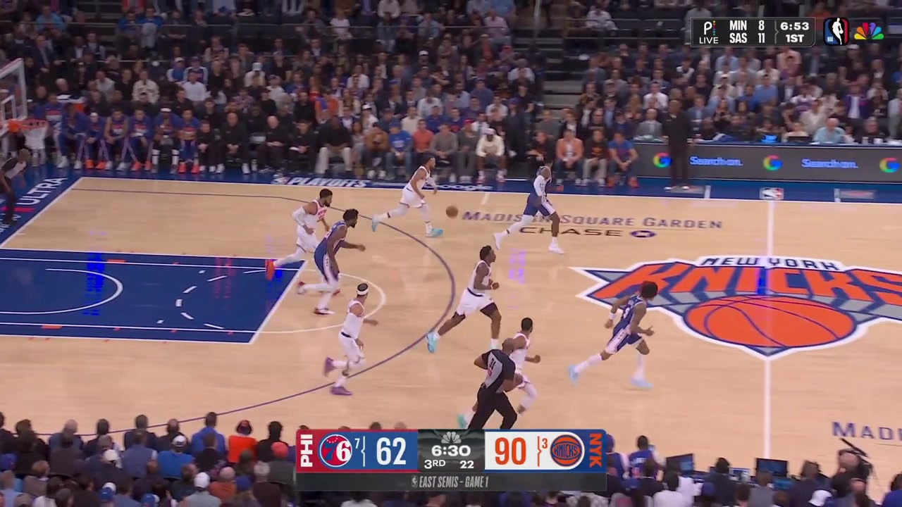 Mikal Bridges hits two consecutive 3s to keep the Knicks up 31 points17 Points for Bridges 76ers timeout