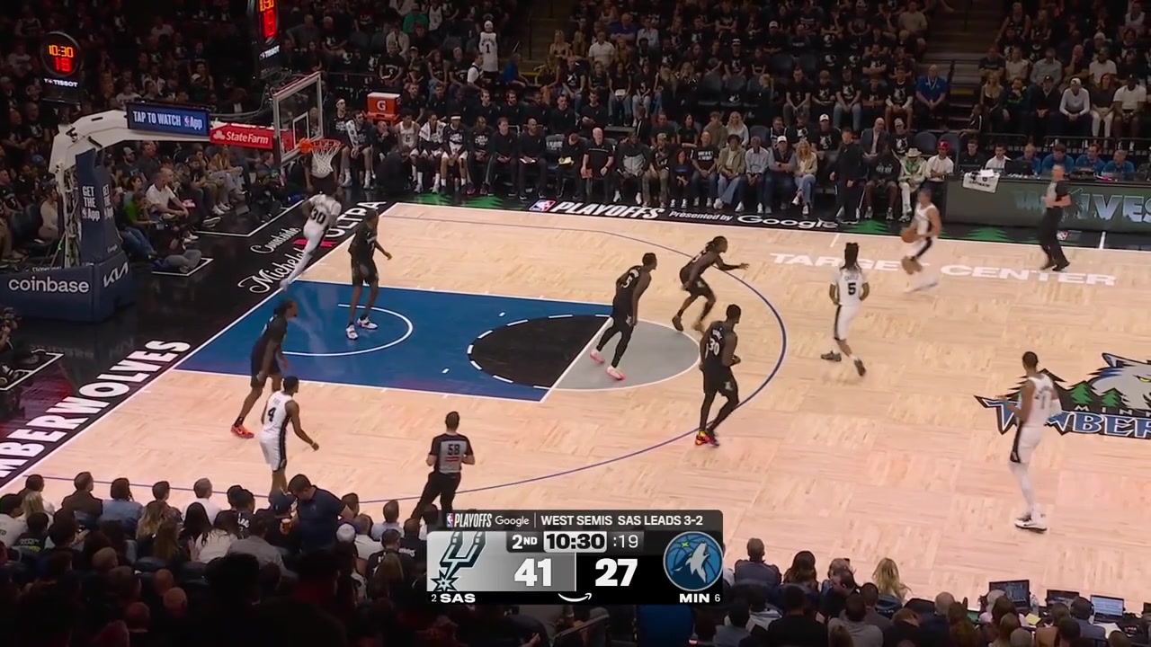 Victor Wembanyama makes the layup from a ridiculous angle to put the Spurs up 16 with replays