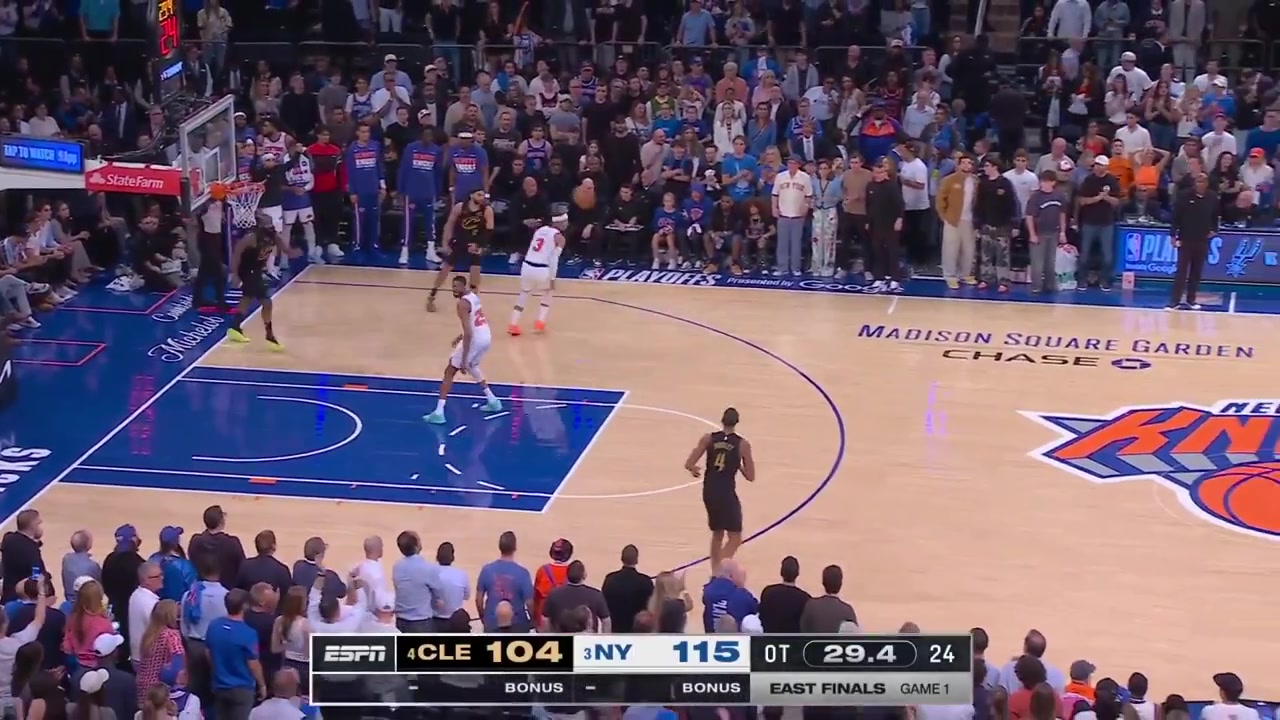 The final moments of Game 1 - New York Knicks vs Cleveland Cavaliers - Eastern Conference Finals - 2026 NBA PlayoffsStunned Cavaliers players head back to the locker room and Jalen Brunson was out of words for the comeback in the postgame interview on the court