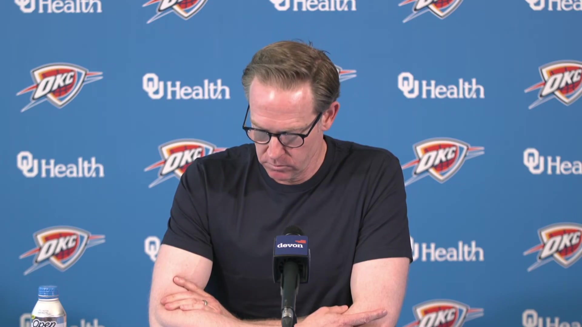 Sam Presti answers what books he is reading this summerHe also mentions a basketball book at the end