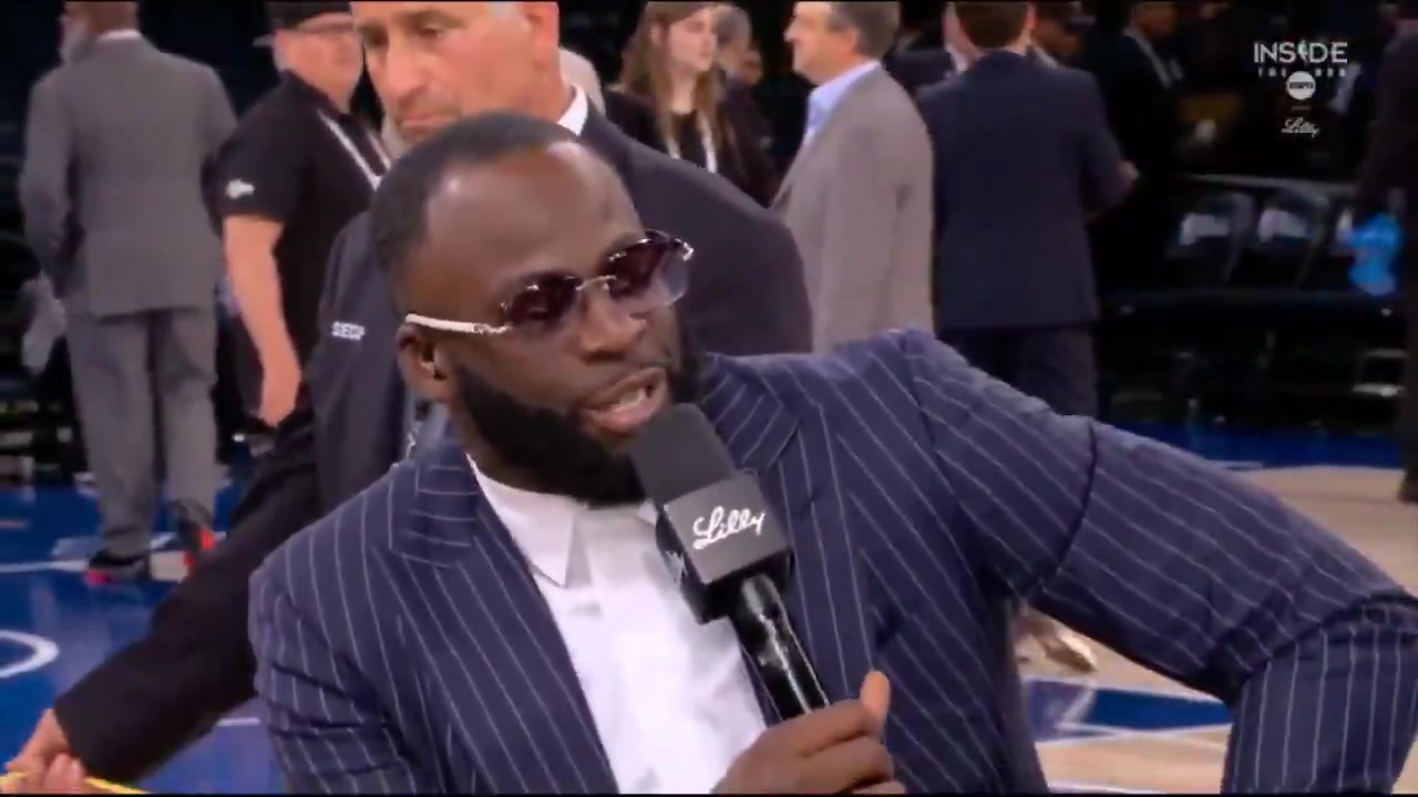 Draymond Green asks the Inside Crew In the sprint of dumbness what was the dumber play Between Fox and JR Smith