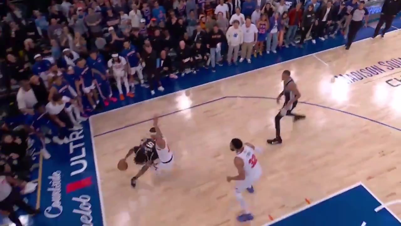 Castle did not go out of bounds on a key play of the game