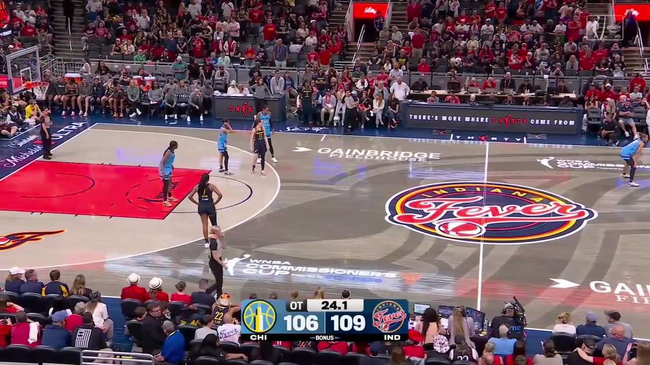 Candance Parker takes a jab at De'Aaron Fox during City vs Fever OT Game last night Aliyah Boston elected to not take the layup and dribble the ball out
