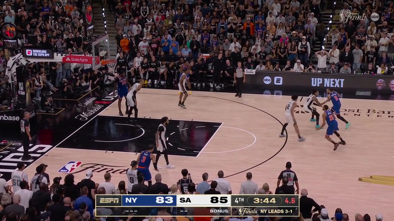 Jalen Brunson draws the 3-point foul as he also makes the And-1He makes all three free throws to give the Knicks the lead giving him 43 points as well