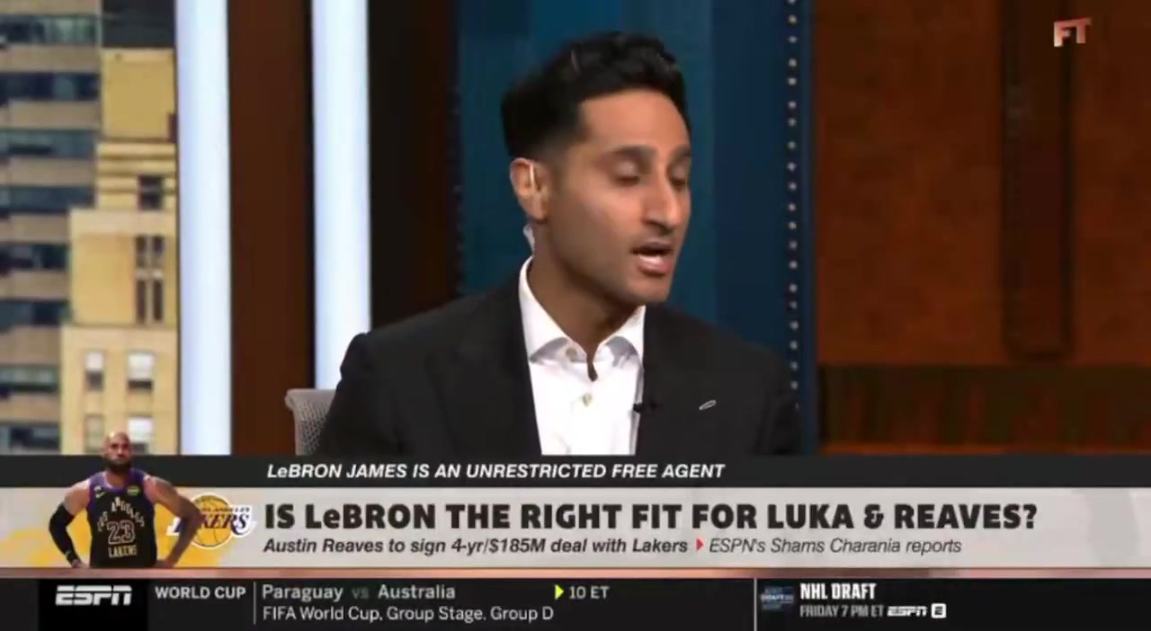 Charania The Lakers held a meeting with Austin Reaves playing his favorite country songs and made him Pillows with AR initials on them in their recruiting pitch