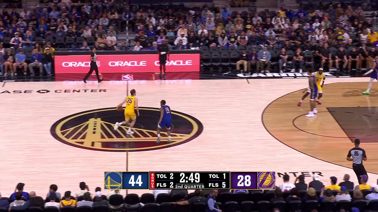 Graham Ike hits Adou Thiero in the head on the contest attempt and also receives a technical foul with replays