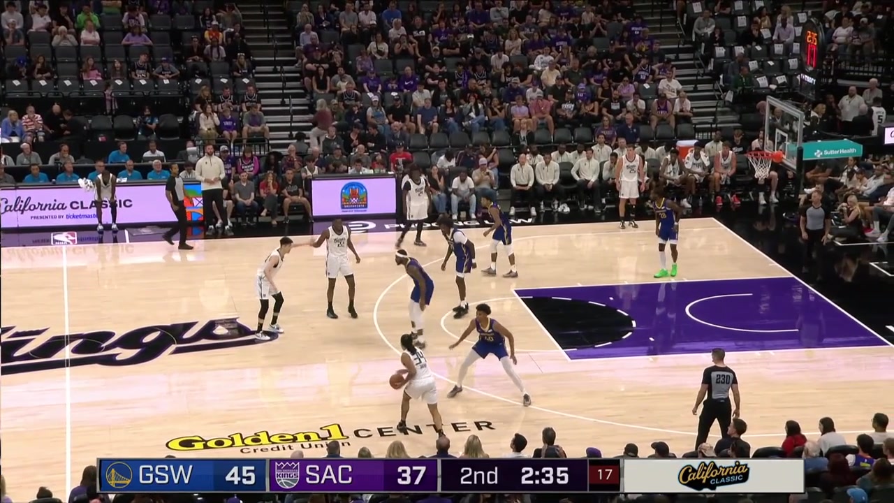 Haowen Guo finds Emanuel Sharp for the 3-pointer with a replay and then hits the floater for his first field goal made of the game