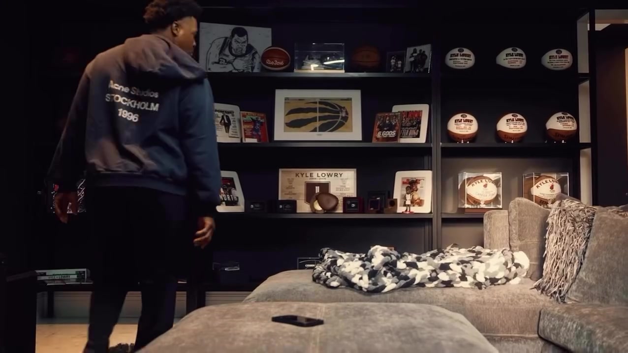 Lowry posts a video hinting at a Raptors comeback ending with DeMar Derozan calling him Raptors have 2 roster spots available
