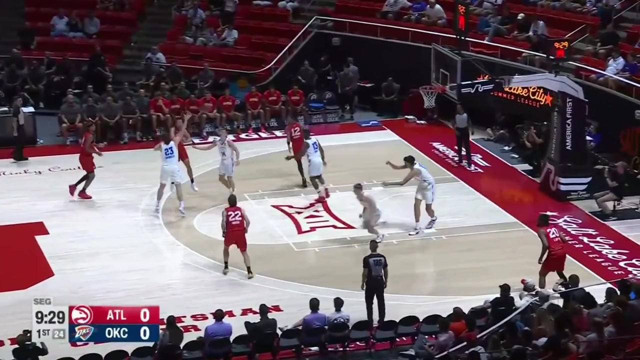 Aday Mara blocks the corner 3 attempt and then quickly spikes the ball out of bounds off the opponent