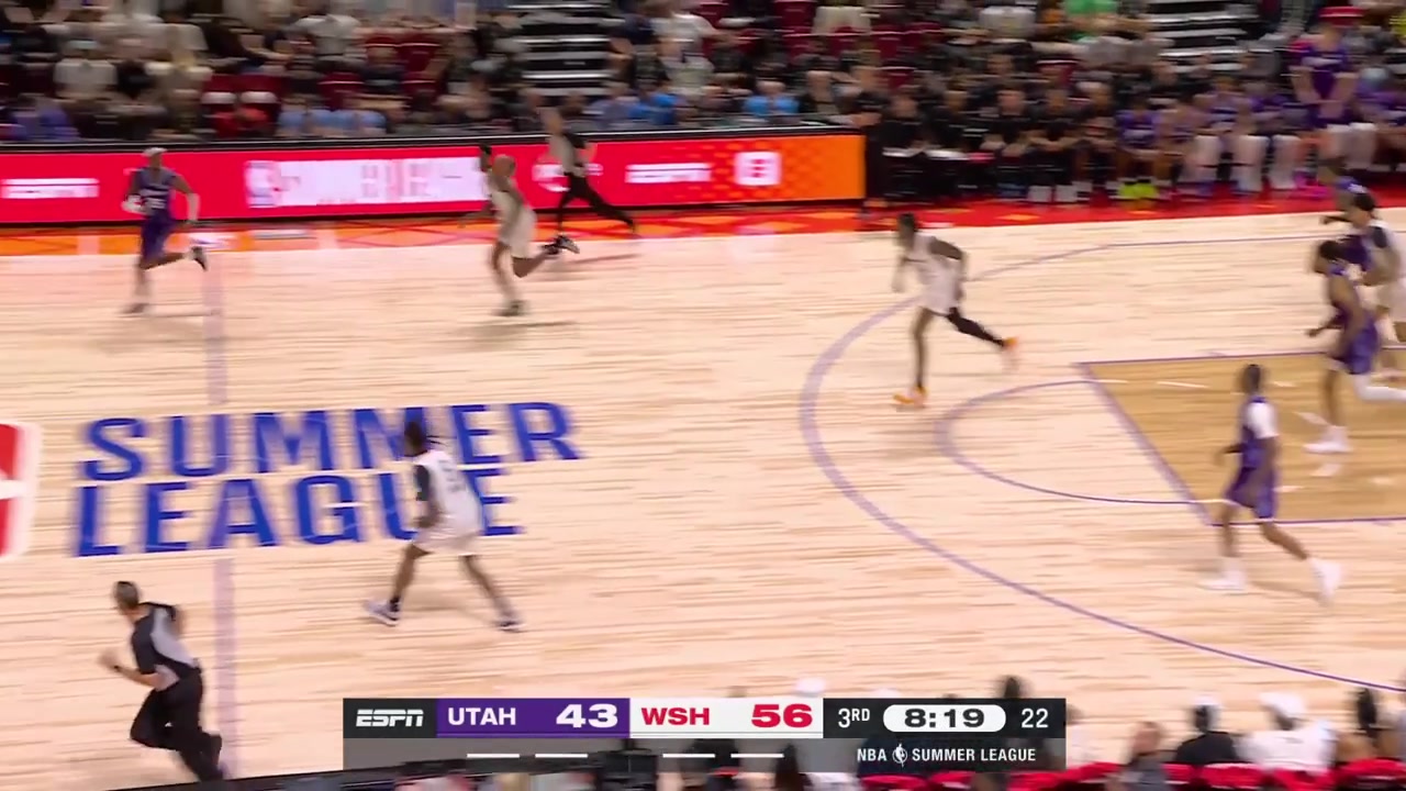 AJ Dybantsa blocks Blake Hinson's 3-point attempt from behind and gets fouled shortly after with a replay