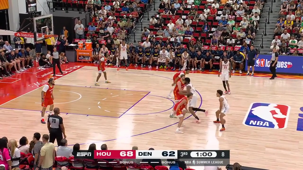 Mark Sears dribbles using the step through to get around the defender and makes the jumper to beat the shot clock with a replay