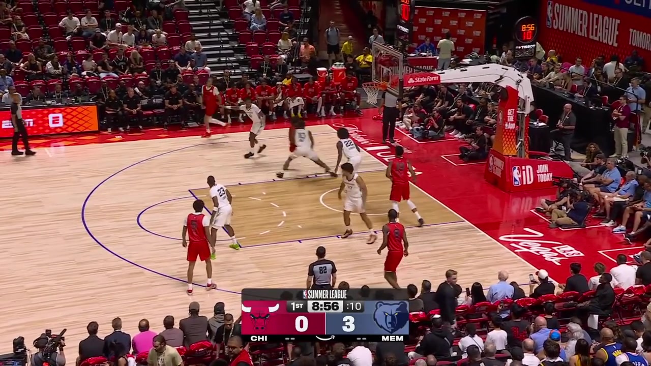 Caleb Wilson hits a 3-pointer and the contested jumper for his first Summer League points with replays