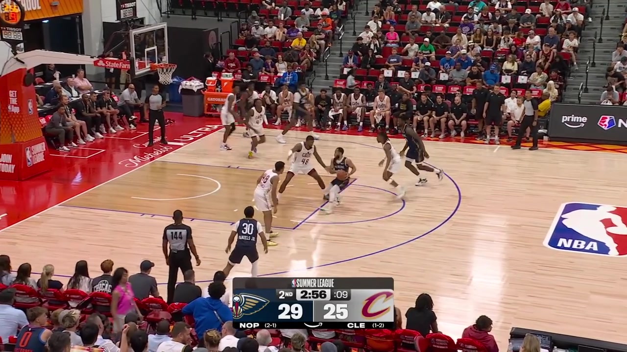 Lowlight Markquis Nowell pulls the Nick Young 3-point fail