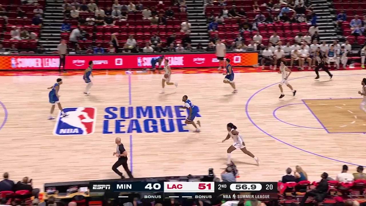 Sean Pedulla casually hits a half-court shot gets a steal and dishes it to Norchad Omier for the dunk